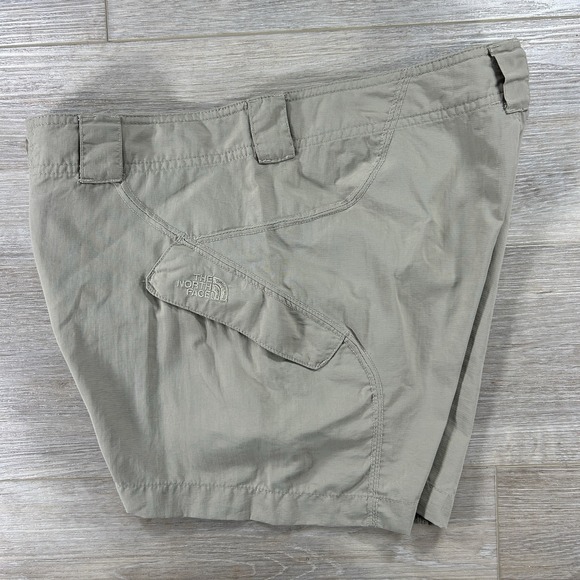 The North Face Women's Size 6 Horizon Shorts Taupe Hiking Nylon Cargo Pocket - Picture 7 of 15